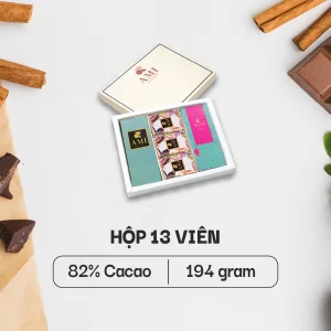 SÔ-CÔ-LA 82% CACAO (Mẫu 5) (4 thanh 9 viên - 194g)